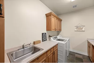 9987 S Tee Shot Cir, South Jordan, UT 84009 - Photo 17