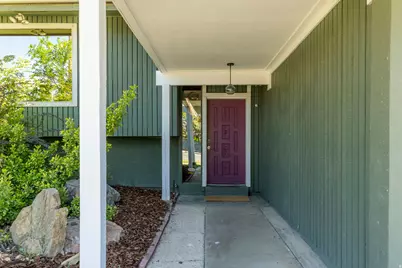 7717 S 3500 E, Cottonwood Heights, UT 84121 - Photo 41