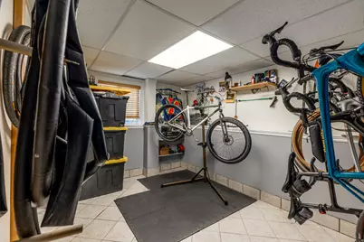 7717 S 3500 E, Cottonwood Heights, UT 84121 - Photo 29