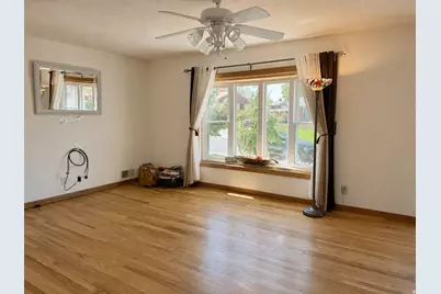 224 W 4600 S, Washington Terrace, UT 84405 - Photo 3
