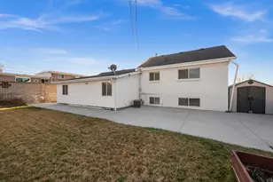 7161 S 2155 E, Cottonwood Heights, UT 84121 - Photo 23