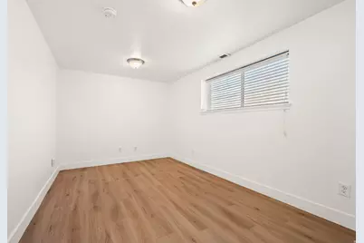 7161 S 2155 E, Cottonwood Heights, UT 84121 - Photo 19