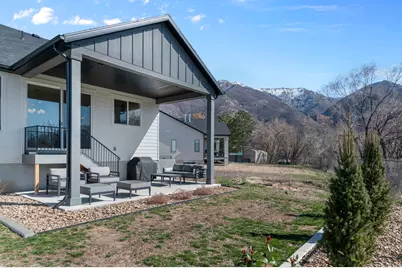 2291 E Parkside Cir, South Ogden, UT 84403 - Photo 27