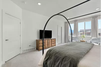 2291 E Parkside Cir, South Ogden, UT 84403 - Photo 13