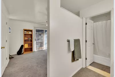 223 W 2230 N #14, Provo, UT 84604 - Photo 11