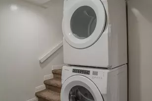 513 N 400 E, Bountiful, UT 84010 - Photo 23