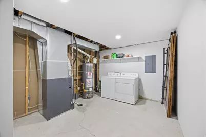 7939 N Dundee Dr, Eagle Mountain, UT 84005 - Photo 23