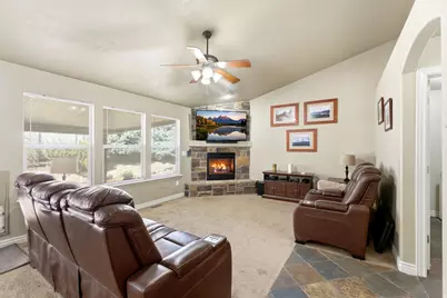 11178 S Via Bonito Dr, South Jordan, UT 84095 - Photo 15