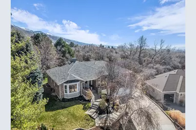 882 E Windsor Ln N, Kaysville, UT 84037 - Photo 1