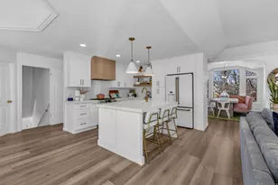 882 E Windsor Ln N, Kaysville, UT 84037 - Photo 11