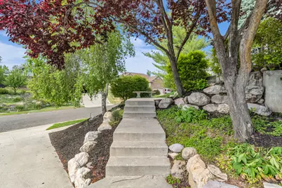 882 E Windsor Ln N, Kaysville, UT 84037 - Photo 5