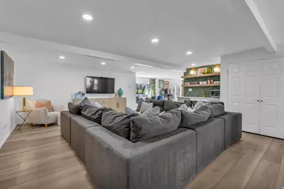 882 E Windsor Ln N, Kaysville, UT 84037 - Photo 25