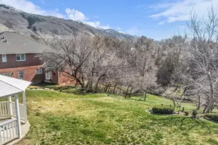 882 E Windsor Ln N, Kaysville, UT 84037 - Photo 53