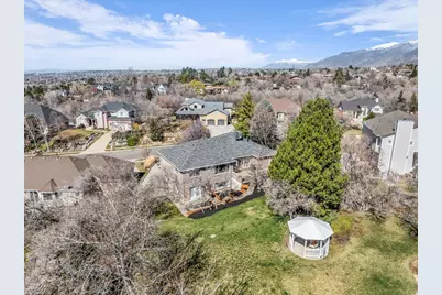 882 E Windsor Ln N, Kaysville, UT 84037 - Photo 51