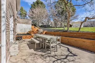 882 E Windsor Ln N, Kaysville, UT 84037 - Photo 41