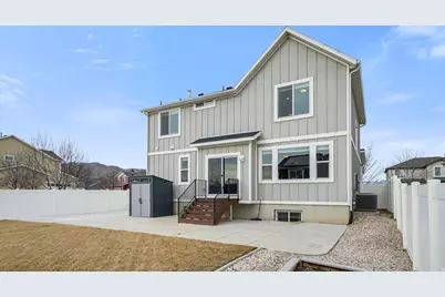 644 S Peachtree Ln E, Saratoga Springs, UT 84045 - Photo 27