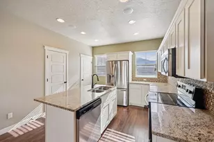 420 N Main St, Kaysville, UT 84037 - Photo 13