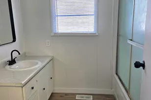 732 W Mt Tuscarora Dr, Taylorsville, UT 84123 - Photo 11