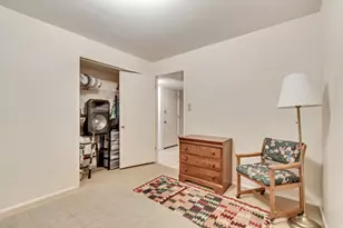 4797 S 2124 E, Holladay, UT 84117 - Photo 17