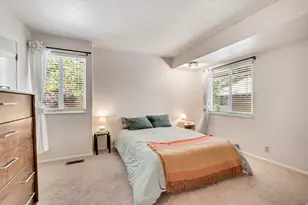 4797 S 2124 E, Holladay, UT 84117 - Photo 13