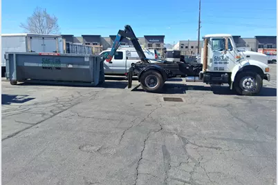 400 W Universal Cir, Sandy, UT 84070 - Photo 3