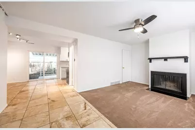 6066 S 2075 E, Holladay, UT 84121 - Photo 3