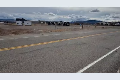 27 E Ridge Ln, Manila, UT 84046 - Photo 17