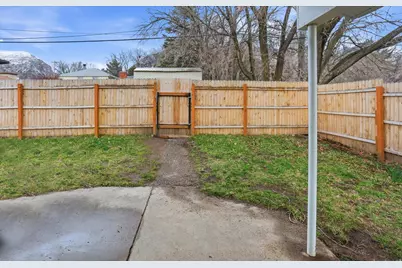 2102 S Harrison Blvd E, Ogden, UT 84401 - Photo 37