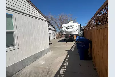 837 E Daisy St S, Sandy, UT 84094 - Photo 3