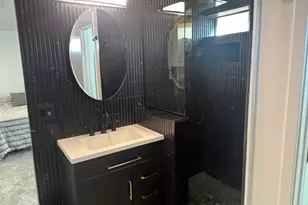 837 E Daisy St S, Sandy, UT 84094 - Photo 19