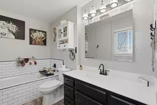 1320 E Woodhill Circle, Sandy, UT 84092 - Photo 19