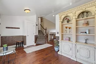 1320 E Woodhill Circle, Sandy, UT 84092 - Photo 7