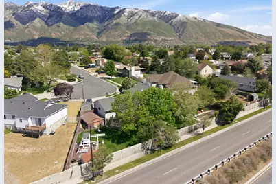 1320 E Woodhill Cir, Sandy, UT 84092 - Photo 51