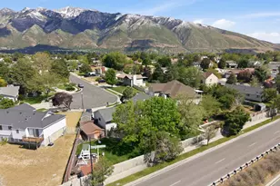 1320 E Woodhill Circle, Sandy, UT 84092 - Photo 51