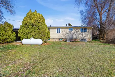131 W 400 N, Malad City, ID 83252 - Photo 37