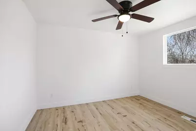 131 W 400 N, Malad City, ID 83252 - Photo 19