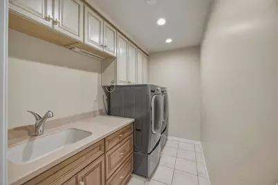 3205 E Danish Way, Cottonwood Heights, UT 84121 - Photo 39