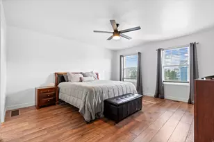 10643 S Lamond Dr, South Jordan, UT 84009 - Photo 17