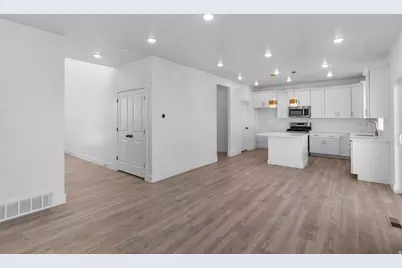 2414 W Santa Fe Dr, Mapleton, UT 84664 - Photo 3