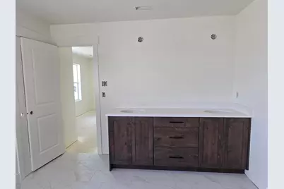 1651 W Ross Rd, Syracuse, UT 84075 - Photo 15