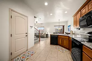 290 W Buena Blvd, Washington, UT 84780 - Photo 13