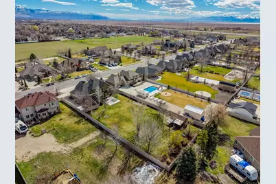 1590 Leola St, Kaysville, UT 84037 - Photo 45