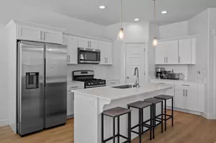 1001 W Coral Charm Wy, Saratoga Springs, UT 84045 - Photo 9