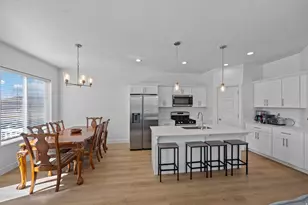 1001 W Coral Charm Wy, Saratoga Springs, UT 84045 - Photo 11