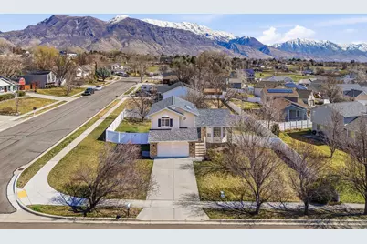 1056 N 300 W, American Fork, UT 84003 - Photo 3
