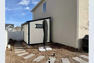 6135 N Boulter Peak Ln, Eagle Mountain, UT 84005 - Photo 35