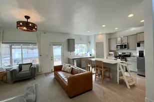 6135 N Boulter Peak Ln, Eagle Mountain, UT 84005 - Photo 9