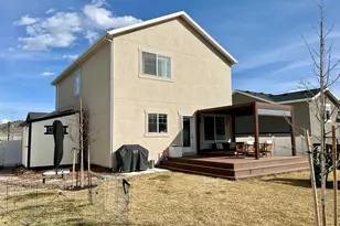 6135 N Boulter Peak Ln, Eagle Mountain, UT 84005 - Photo 33