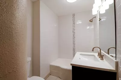 442 E Center St, Richfield, UT 84701 - Photo 27