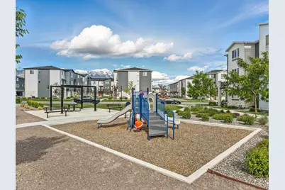 1076 W 490 S #204, American Fork, UT 84003 - Photo 25